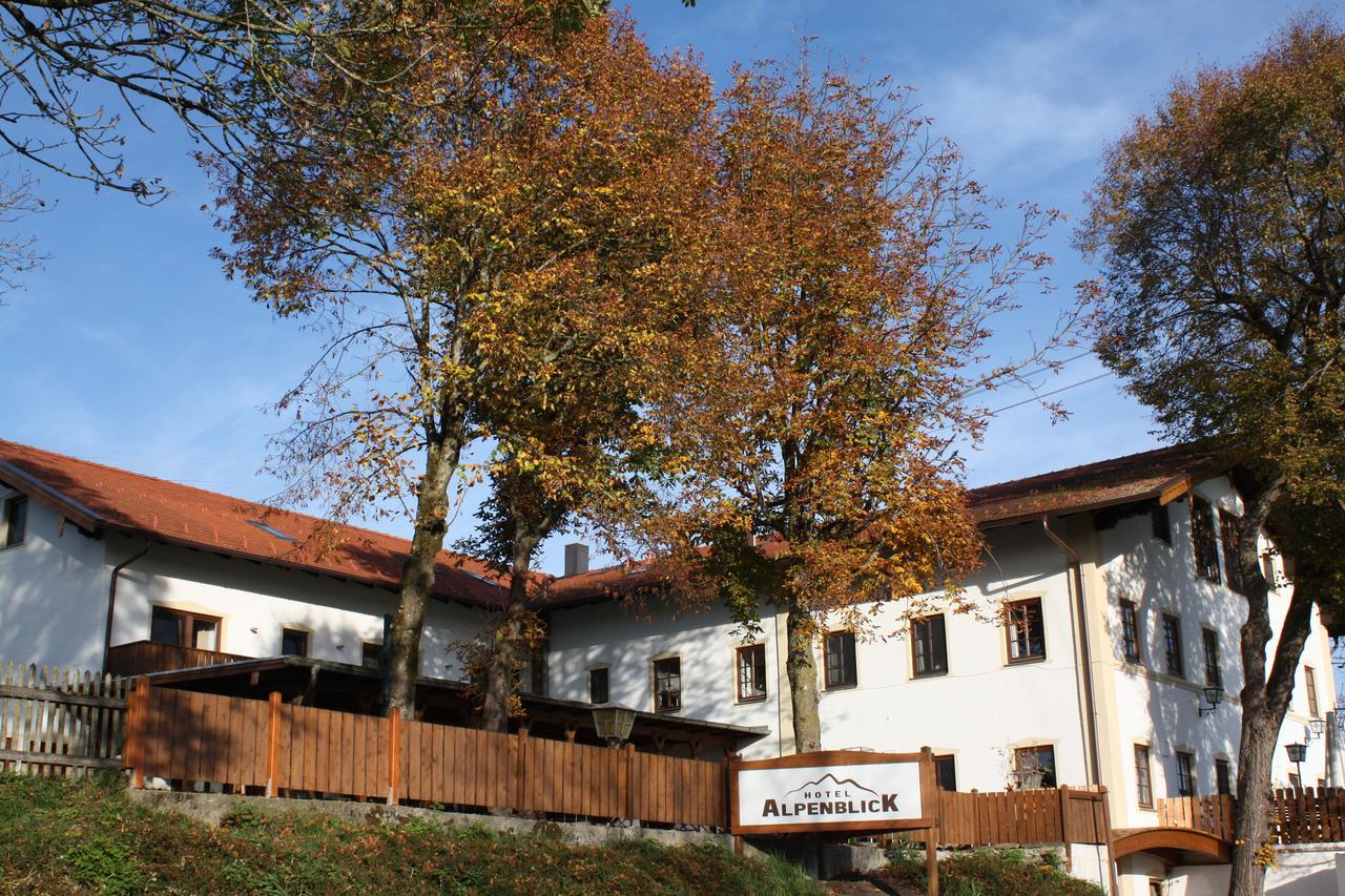 Hotel Alpenblick Riedering Buitenkant foto