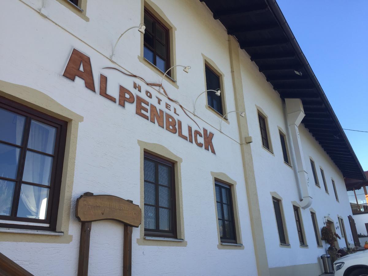 Hotel Alpenblick Riedering Buitenkant foto