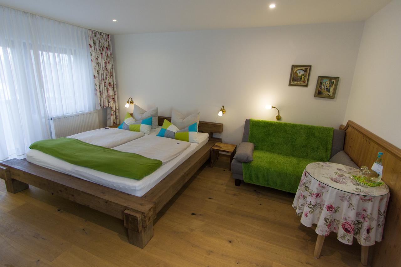 Hotel Alpenblick Riedering Buitenkant foto